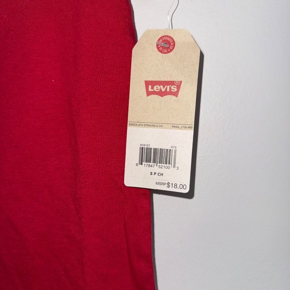 LEVI'S $18 New Youth Small 8-10 Red Navy Short Sleeve Classic TShirt E9 - Picture 2 of 4